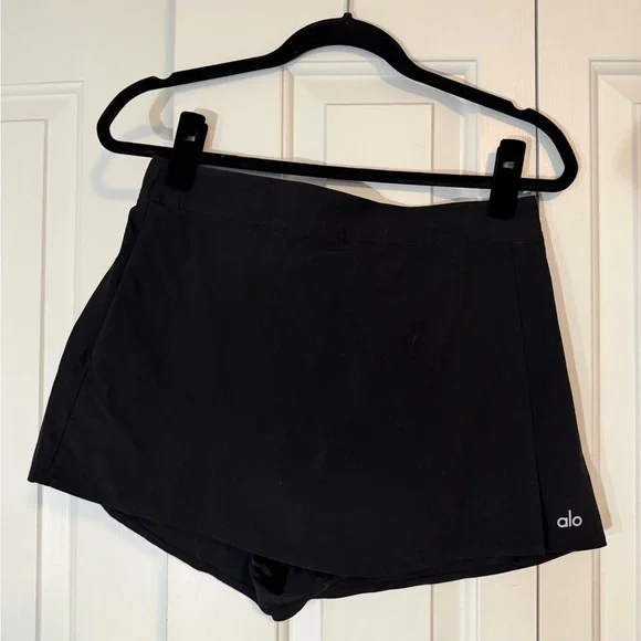 ALO Yoga Black Clubhouse Skort Size M - Picture 4 of 6